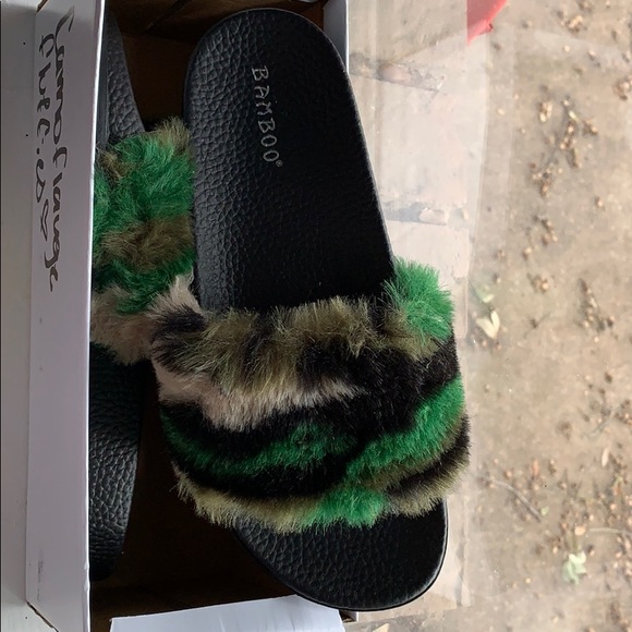 Camouflage Fluffy Slippers - Picture 1 of 2